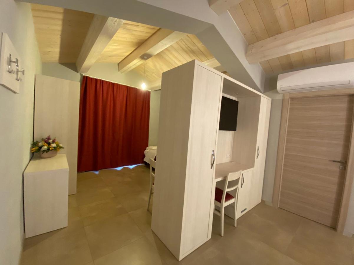 Il Villino Agriturismo B&B Belforte del Chienti 外观 照片
