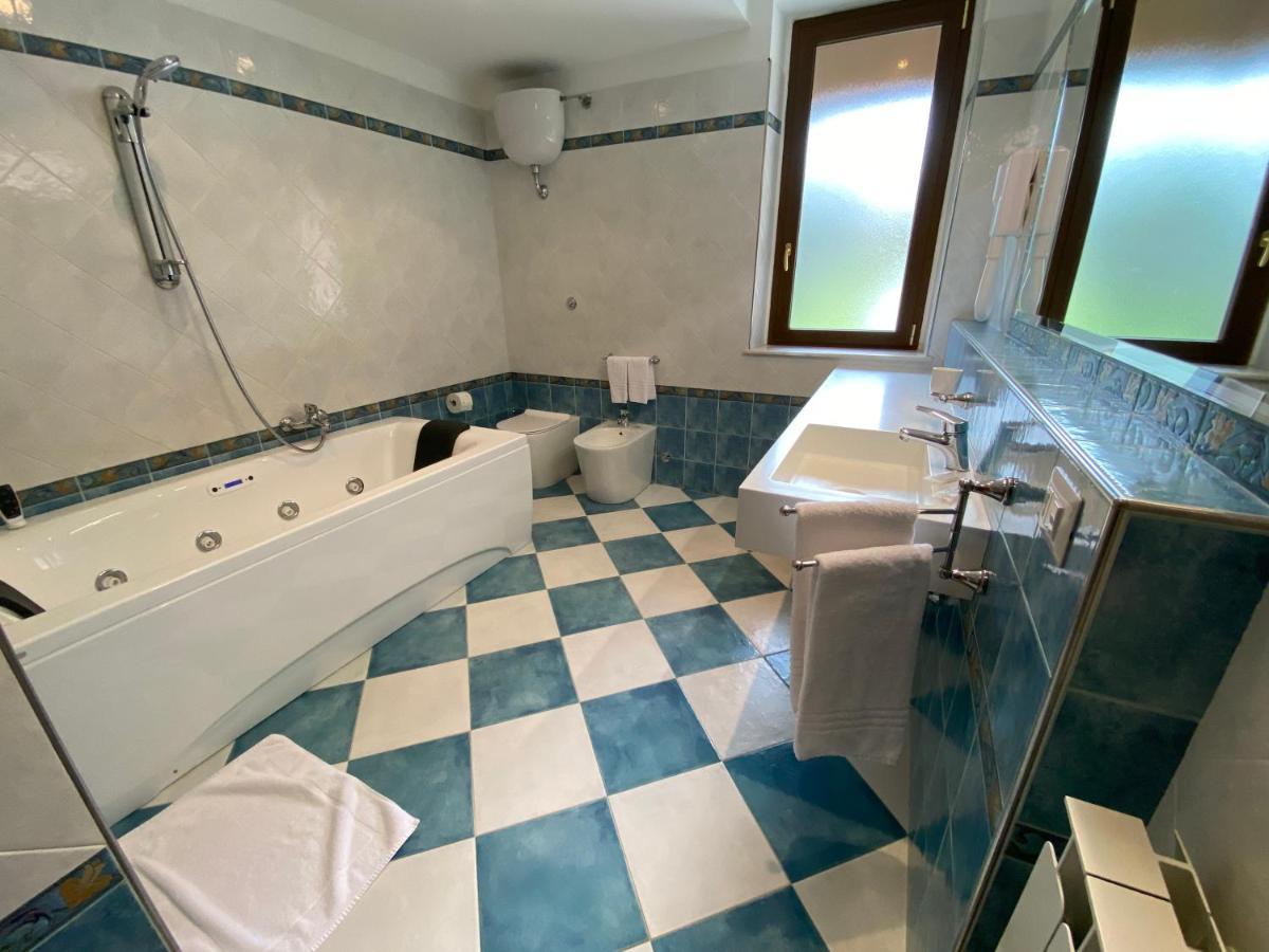 Il Villino Agriturismo B&B Belforte del Chienti 外观 照片