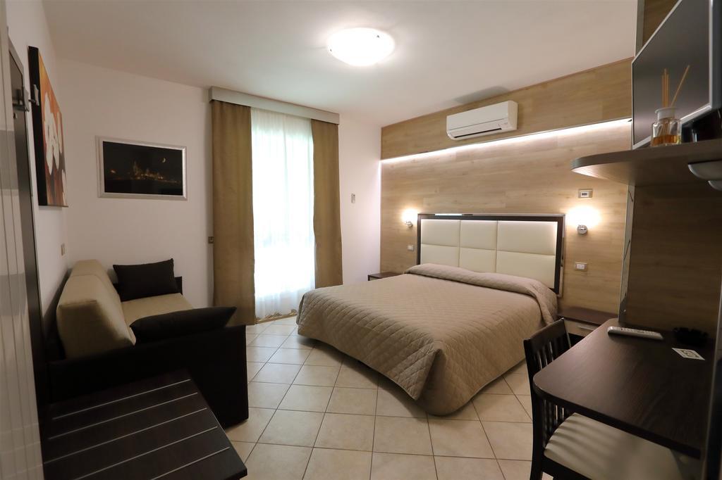 Il Villino Agriturismo B&B Belforte del Chienti 外观 照片