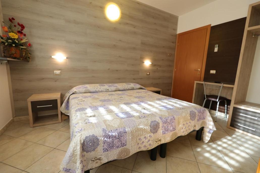 Il Villino Agriturismo B&B Belforte del Chienti 外观 照片